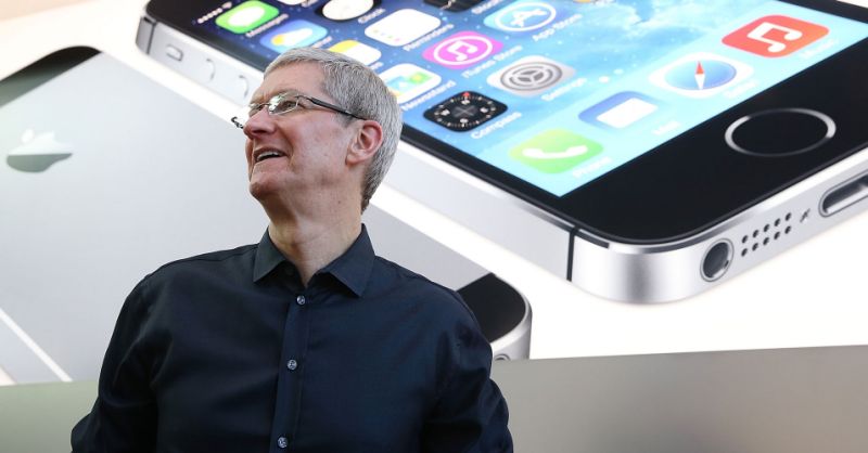 Apple Shocks With Strong Sales Of iPhone Announcing $100 Billion Buyback